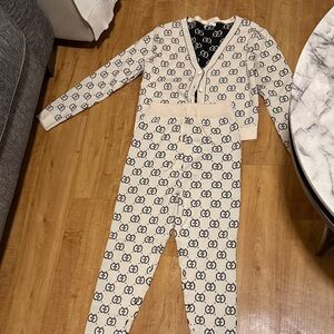 Women Set “Gucci”